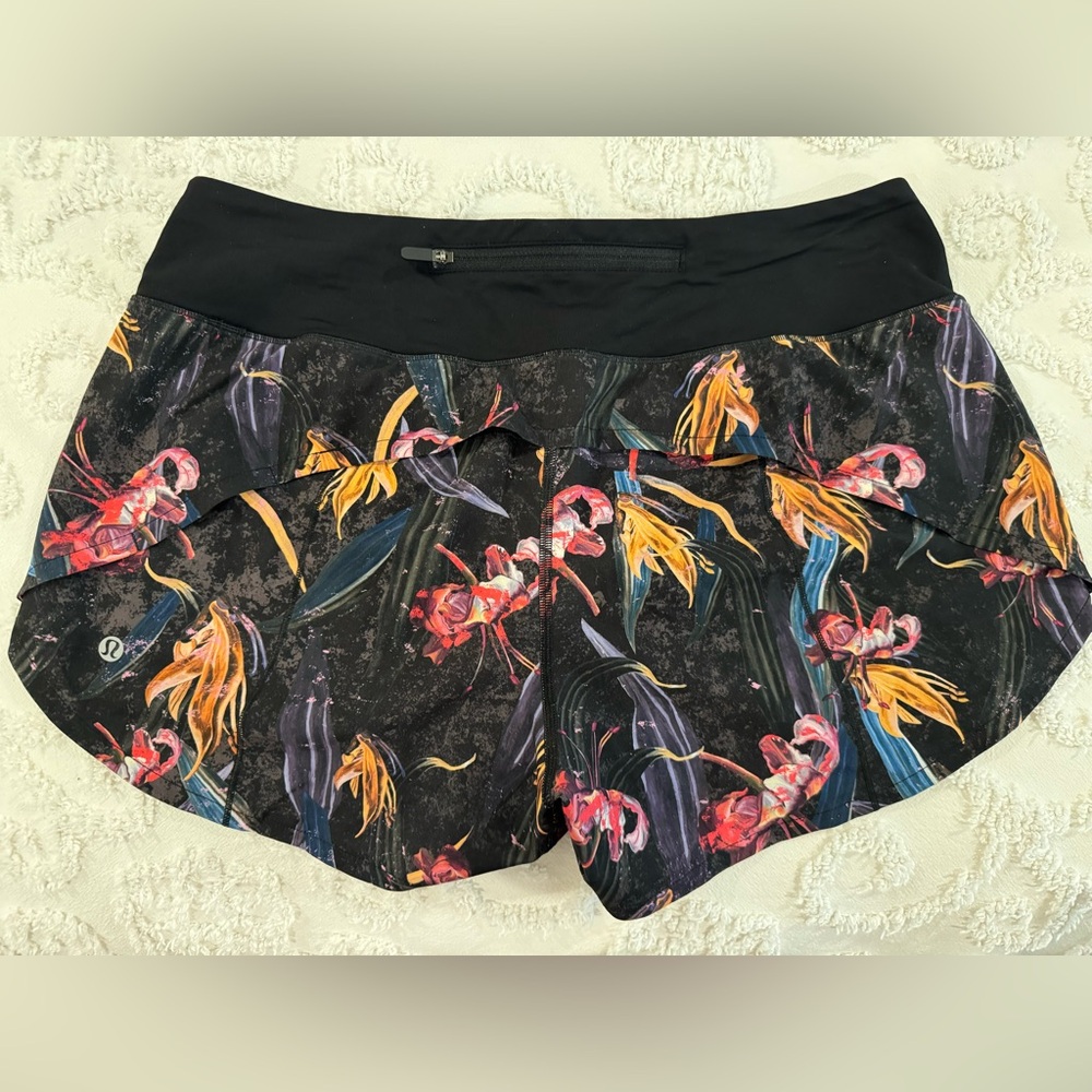Lululemon Speed Up Mid-Rise 4” shorts - Picture 2 of 3